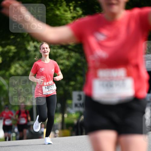 08.06.2024 - REWE Women's Run Dr. Thomas Lammeyer http://msf.ph/oto/6247786 09.06.2024 09:38:45 Laufen 10777, 3 meine-sportfotos.de