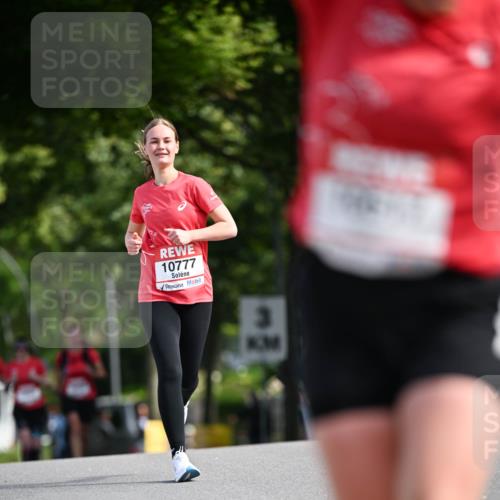 08.06.2024 - REWE Women's Run Dr. Thomas Lammeyer http://msf.ph/oto/6247788 09.06.2024 09:38:46 Laufen 10777 meine-sportfotos.de