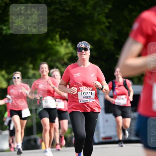 08.06.2024 - REWE Women's Run Dr. Thomas Lammeyer http://msf.ph/oto/6247821 09.06.2024 09:38:54 Laufen 10771 meine-sportfotos.de