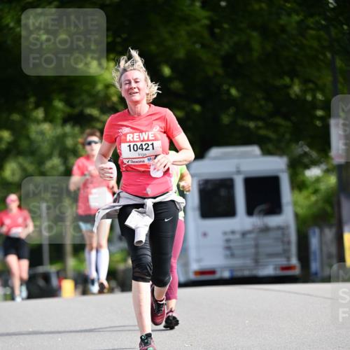 08.06.2024 - REWE Women's Run Dr. Thomas Lammeyer http://msf.ph/oto/6247850 09.06.2024 09:38:59 Laufen 10421 meine-sportfotos.de