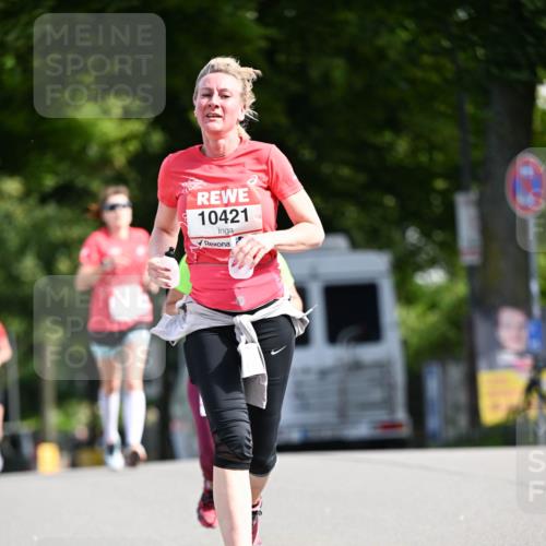 08.06.2024 - REWE Women's Run Dr. Thomas Lammeyer http://msf.ph/oto/6247855 09.06.2024 09:38:59 Laufen 10421 meine-sportfotos.de