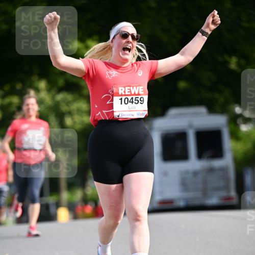 08.06.2024 - REWE Women's Run Dr. Thomas Lammeyer http://msf.ph/oto/6247942 09.06.2024 09:39:17 Laufen 10459 meine-sportfotos.de
