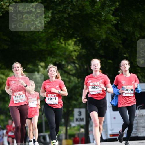 08.06.2024 - REWE Women's Run Dr. Thomas Lammeyer http://msf.ph/oto/6248013 09.06.2024 09:39:30 Laufen 10424, 1073, 10641, 3, 10523, 0800 meine-sportfotos.de