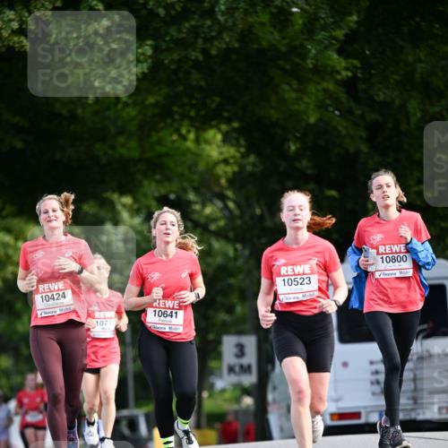 08.06.2024 - REWE Women's Run Dr. Thomas Lammeyer http://msf.ph/oto/6248014 09.06.2024 09:39:30 Laufen 10424, 10731, 10641, 3, 10523, 10800 meine-sportfotos.de
