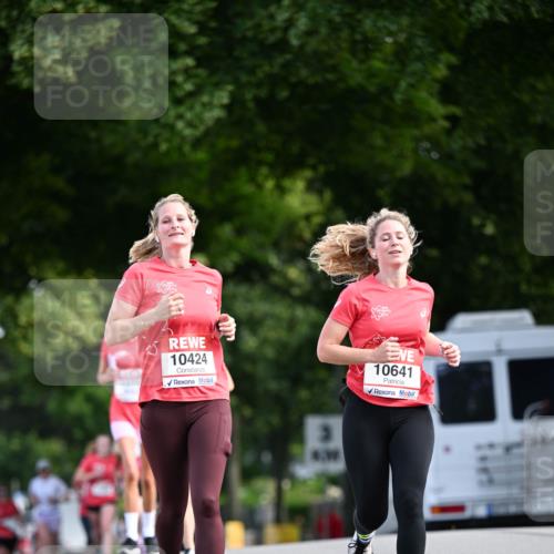 08.06.2024 - REWE Women's Run Dr. Thomas Lammeyer http://msf.ph/oto/6248025 09.06.2024 09:39:32 Laufen 10424, 10641 meine-sportfotos.de