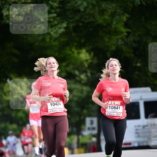 08.06.2024 - REWE Women's Run Dr. Thomas Lammeyer http://msf.ph/oto/6248026 09.06.2024 09:39:32 Laufen 10424, 10641 meine-sportfotos.de
