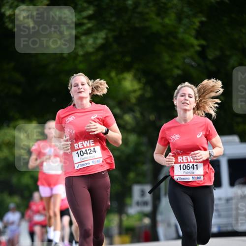 08.06.2024 - REWE Women's Run Dr. Thomas Lammeyer http://msf.ph/oto/6248028 09.06.2024 09:39:32 Laufen 3, 10424, 10641 meine-sportfotos.de