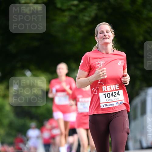 08.06.2024 - REWE Women's Run Dr. Thomas Lammeyer http://msf.ph/oto/6248033 09.06.2024 09:39:33 Laufen 10424 meine-sportfotos.de