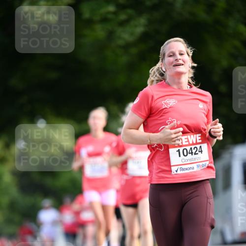 08.06.2024 - REWE Women's Run Dr. Thomas Lammeyer http://msf.ph/oto/6248034 09.06.2024 09:39:33 Laufen 10424 meine-sportfotos.de