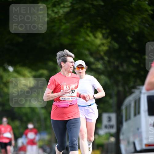 08.06.2024 - REWE Women's Run Dr. Thomas Lammeyer http://msf.ph/oto/6248078 09.06.2024 09:39:42 Laufen 32 meine-sportfotos.de