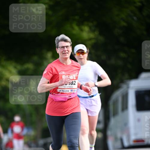 08.06.2024 - REWE Women's Run Dr. Thomas Lammeyer http://msf.ph/oto/6248083 09.06.2024 09:39:43 Laufen 82 meine-sportfotos.de
