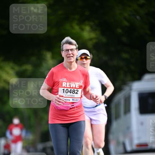 08.06.2024 - REWE Women's Run Dr. Thomas Lammeyer http://msf.ph/oto/6248084 09.06.2024 09:39:43 Laufen 10482 meine-sportfotos.de