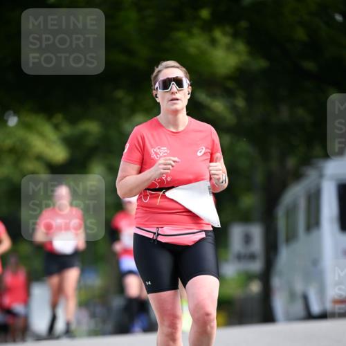 08.06.2024 - REWE Women's Run Dr. Thomas Lammeyer http://msf.ph/oto/6248117 09.06.2024 09:39:56 Laufen 2 meine-sportfotos.de