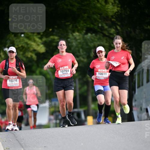 08.06.2024 - REWE Women's Run Dr. Thomas Lammeyer http://msf.ph/oto/6248123 09.06.2024 09:39:59 Laufen 10216, 33, 10764, 10611, 65 meine-sportfotos.de