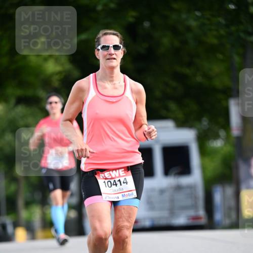 08.06.2024 - REWE Women's Run Dr. Thomas Lammeyer http://msf.ph/oto/6248170 09.06.2024 09:40:08 Laufen 10414 meine-sportfotos.de