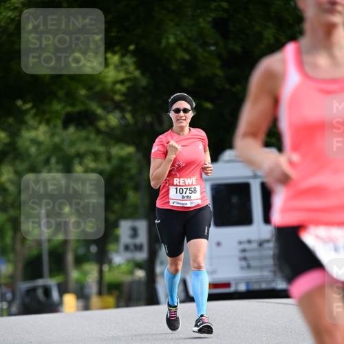 08.06.2024 - REWE Women's Run Dr. Thomas Lammeyer http://msf.ph/oto/6248174 09.06.2024 09:40:09 Laufen 10758 meine-sportfotos.de