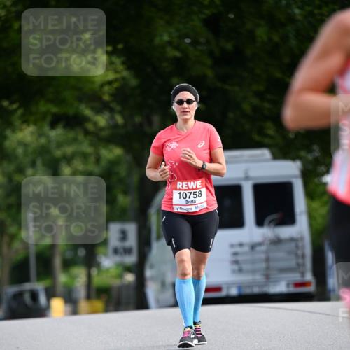 08.06.2024 - REWE Women's Run Dr. Thomas Lammeyer http://msf.ph/oto/6248176 09.06.2024 09:40:09 Laufen 3, 10758 meine-sportfotos.de