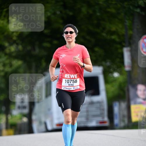08.06.2024 - REWE Women's Run Dr. Thomas Lammeyer http://msf.ph/oto/6248181 09.06.2024 09:40:10 Laufen 10758 meine-sportfotos.de