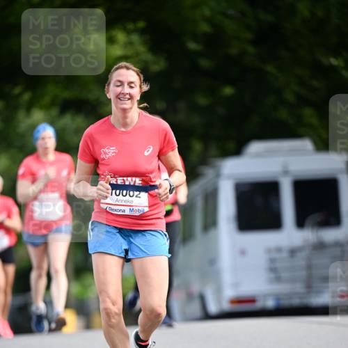 08.06.2024 - REWE Women's Run Dr. Thomas Lammeyer http://msf.ph/oto/6248199 09.06.2024 09:40:22 Laufen 10002 meine-sportfotos.de