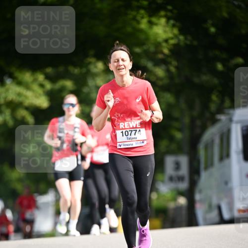 08.06.2024 - REWE Women's Run Dr. Thomas Lammeyer http://msf.ph/oto/6248265 09.06.2024 09:40:34 Laufen 10774 meine-sportfotos.de