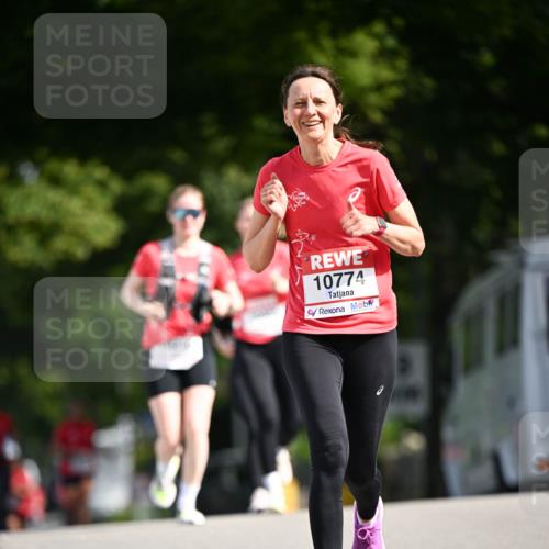 08.06.2024 - REWE Women's Run Dr. Thomas Lammeyer http://msf.ph/oto/6248272 09.06.2024 09:40:35 Laufen 10774 meine-sportfotos.de