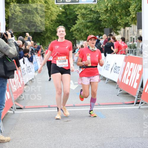 08.06.2024 - REWE Women's Run Strokosch-Dieckow http://msf.ph/oto/6248338 09.06.2024 10:01:53 Ziel 10132, 10399, 10481, 10732 meine-sportfotos.de