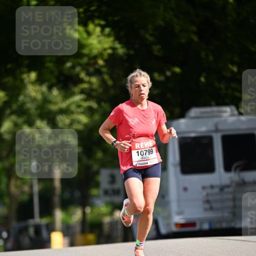08.06.2024 - REWE Women's Run Dr. Thomas Lammeyer http://msf.ph/oto/6248343 09.06.2024 09:40:44 Laufen 10799 meine-sportfotos.de