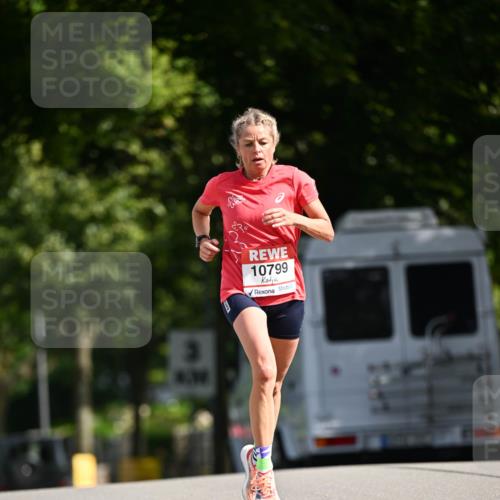 08.06.2024 - REWE Women's Run Dr. Thomas Lammeyer http://msf.ph/oto/6248345 09.06.2024 09:40:44 Laufen 10799 meine-sportfotos.de