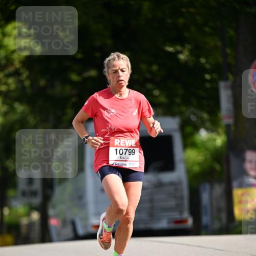 08.06.2024 - REWE Women's Run Dr. Thomas Lammeyer http://msf.ph/oto/6248353 09.06.2024 09:40:45 Laufen 10799 meine-sportfotos.de