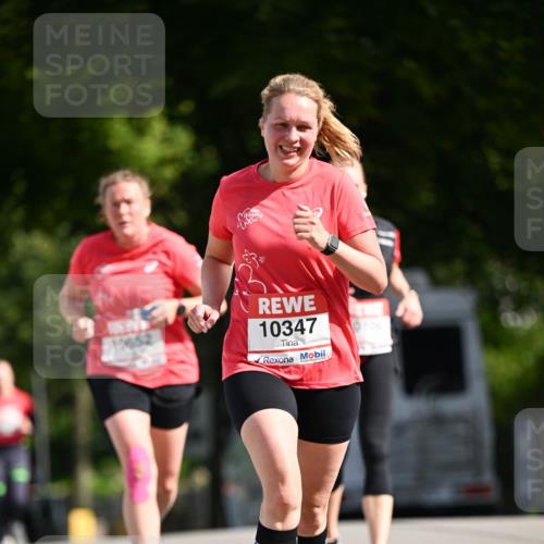 08.06.2024 - REWE Women's Run Dr. Thomas Lammeyer http://msf.ph/oto/6248397 09.06.2024 09:40:54 Laufen 10652, 10347, 016 meine-sportfotos.de