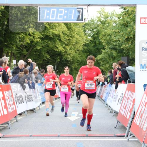 08.06.2024 - REWE Women's Run Strokosch-Dieckow http://msf.ph/oto/6248469 09.06.2024 10:02:46 Ziel 10235, 10359, 10534, 10635, 10650 meine-sportfotos.de