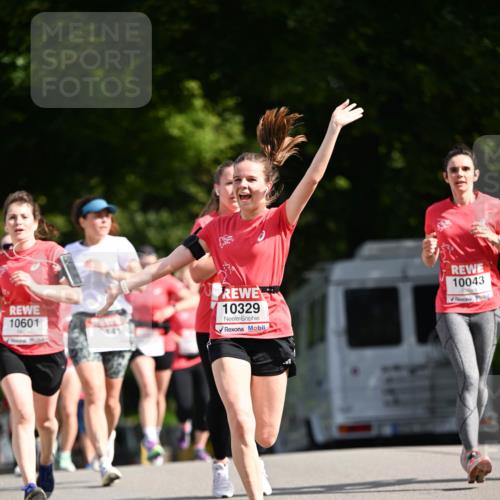08.06.2024 - REWE Women's Run Dr. Thomas Lammeyer http://msf.ph/oto/6248472 09.06.2024 09:41:07 Laufen 10601, 1841, 10329, 10043 meine-sportfotos.de