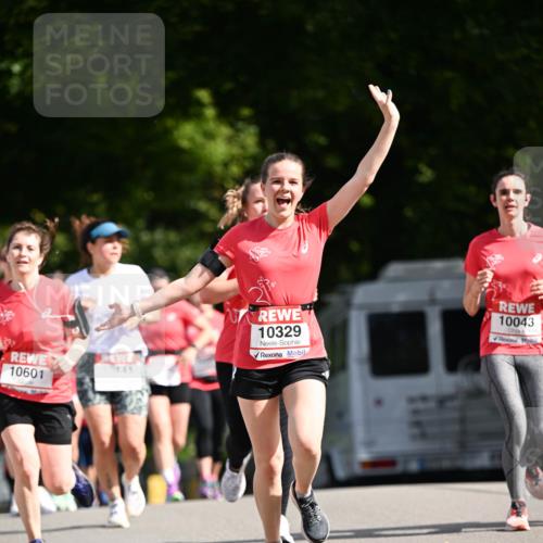 08.06.2024 - REWE Women's Run Dr. Thomas Lammeyer http://msf.ph/oto/6248474 09.06.2024 09:41:07 Laufen 93, 10601, 10329, 10043 meine-sportfotos.de
