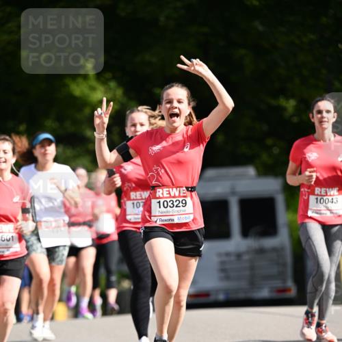 08.06.2024 - REWE Women's Run Dr. Thomas Lammeyer http://msf.ph/oto/6248478 09.06.2024 09:41:07 Laufen 0601, 107, 10329, 10043 meine-sportfotos.de