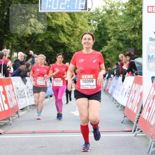 08.06.2024 - REWE Women's Run Strokosch-Dieckow http://msf.ph/oto/6248485 09.06.2024 10:02:47 Ziel 10235, 10359, 10534, 10635, 10650, 10651 meine-sportfotos.de