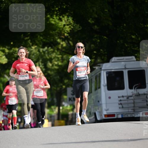 08.06.2024 - REWE Women's Run Dr. Thomas Lammeyer http://msf.ph/oto/6248532 09.06.2024 09:41:13 Laufen 10239, 10442, 10354, 10117 meine-sportfotos.de