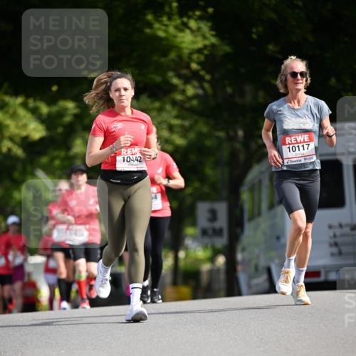 08.06.2024 - REWE Women's Run Dr. Thomas Lammeyer http://msf.ph/oto/6248538 09.06.2024 09:41:14 Laufen 10442, 3, 10117 meine-sportfotos.de