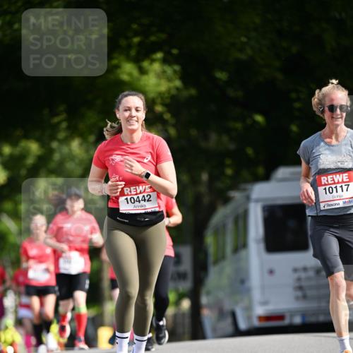 08.06.2024 - REWE Women's Run Dr. Thomas Lammeyer http://msf.ph/oto/6248548 09.06.2024 09:41:15 Laufen 10442, 10117 meine-sportfotos.de