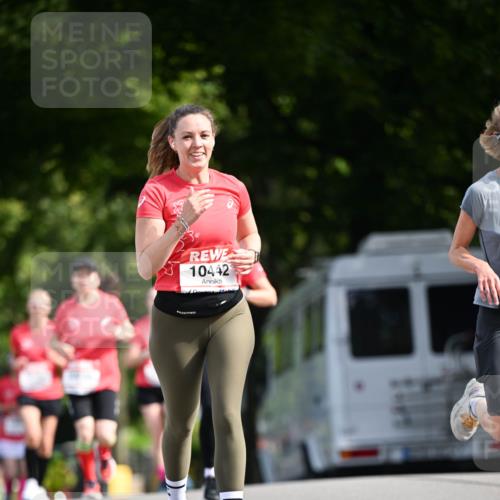 08.06.2024 - REWE Women's Run Dr. Thomas Lammeyer http://msf.ph/oto/6248552 09.06.2024 09:41:16 Laufen 10442 meine-sportfotos.de