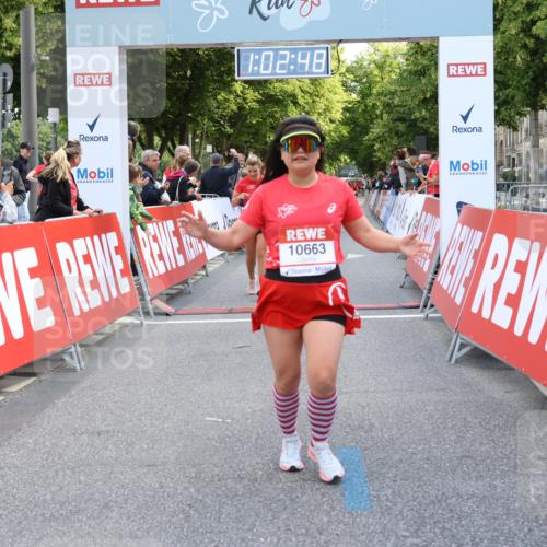 08.06.2024 - REWE Women's Run Strokosch-Dieckow http://msf.ph/oto/6248556 09.06.2024 10:03:17 Ziel 10111, 10259, 10400, 10663 meine-sportfotos.de