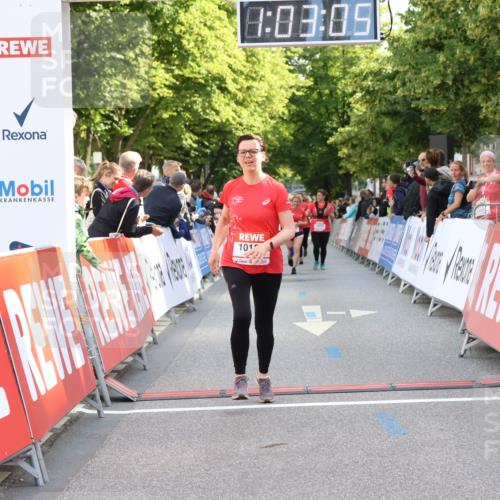 08.06.2024 - REWE Women's Run Strokosch-Dieckow http://msf.ph/oto/6248627 09.06.2024 10:03:34 Ziel 10183, 10426, 10540, 10667, 10702 meine-sportfotos.de