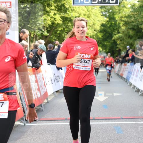 08.06.2024 - REWE Women's Run Strokosch-Dieckow http://msf.ph/oto/6248683 09.06.2024 10:03:46 Ziel 10032, 10230, 10236, 10426, 10667, 10702 meine-sportfotos.de