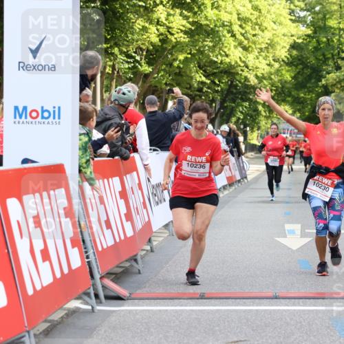 08.06.2024 - REWE Women's Run Strokosch-Dieckow http://msf.ph/oto/6248694 09.06.2024 10:03:50 Ziel 10197, 10230, 10236, 10344 meine-sportfotos.de
