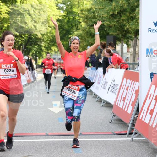 08.06.2024 - REWE Women's Run Strokosch-Dieckow http://msf.ph/oto/6248704 09.06.2024 10:03:51 Ziel 10197, 10230, 10236, 10344 meine-sportfotos.de