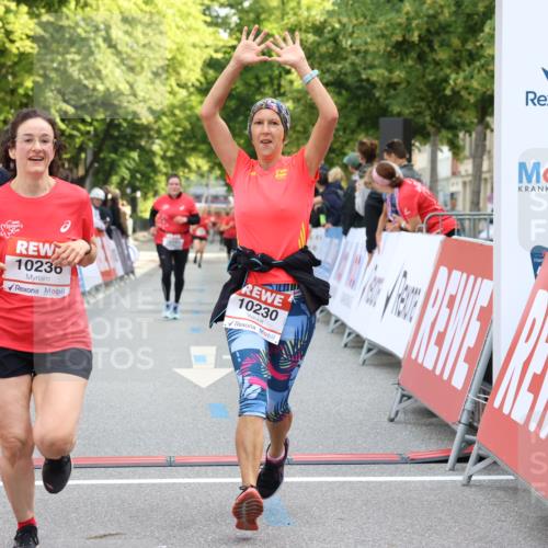 08.06.2024 - REWE Women's Run Strokosch-Dieckow http://msf.ph/oto/6248710 09.06.2024 10:03:52 Ziel 10197, 10230, 10236, 10344 meine-sportfotos.de