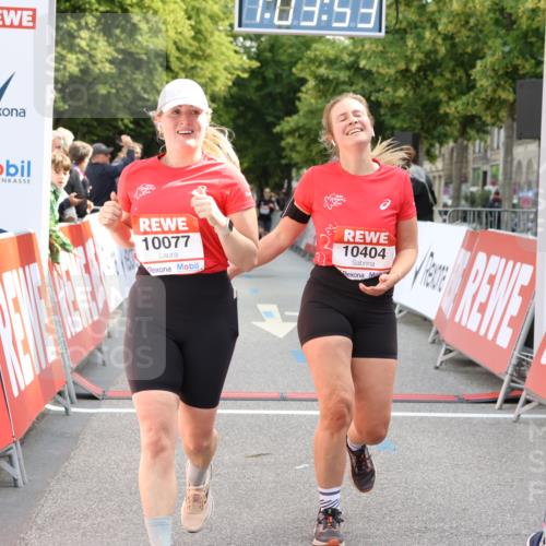 08.06.2024 - REWE Women's Run Strokosch-Dieckow http://msf.ph/oto/6248812 09.06.2024 10:04:22 Ziel 10077, 10140, 10404, 10464, 10494 meine-sportfotos.de
