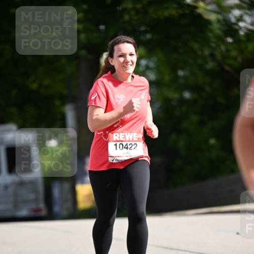 08.06.2024 - REWE Women's Run Dr. Thomas Lammeyer http://msf.ph/oto/6248853 09.06.2024 09:42:06 Laufen 10422 meine-sportfotos.de