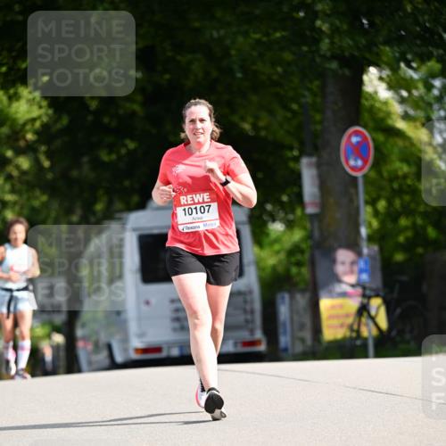 08.06.2024 - REWE Women's Run Dr. Thomas Lammeyer http://msf.ph/oto/6248859 09.06.2024 09:42:07 Laufen 10107 meine-sportfotos.de