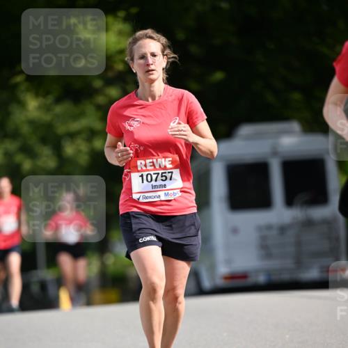 08.06.2024 - REWE Women's Run Dr. Thomas Lammeyer http://msf.ph/oto/6248929 09.06.2024 09:42:15 Laufen 10757 meine-sportfotos.de
