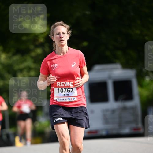 08.06.2024 - REWE Women's Run Dr. Thomas Lammeyer http://msf.ph/oto/6248932 09.06.2024 09:42:15 Laufen 10757 meine-sportfotos.de